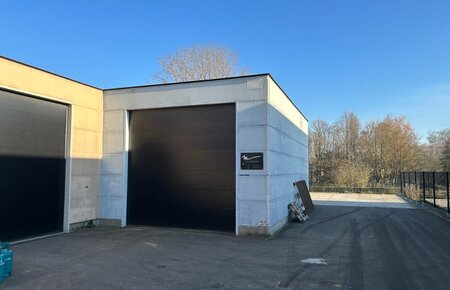 Magazijn van 240 m² op goede locatie