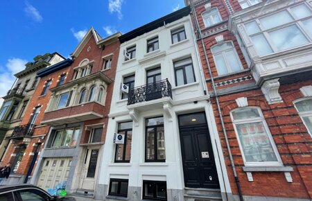 Stijlvol gerenoveerd appartement nabij Overpoort en Citadelpark