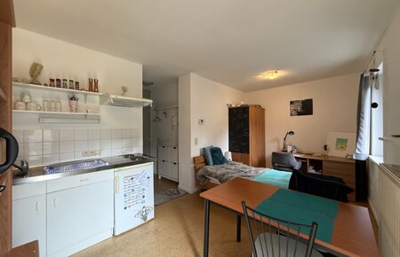 Gemeubelde, instapklare studio aan de Nederkouter – Gent centrum