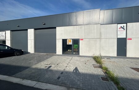 Nieuwbouw KMO-unit – 180 m² magazijn met 2 parkeerplaatsen