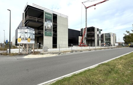 TOPLOCATIE – Unieke nieuwbouw bedrijfsunits met kantoor en magazijn