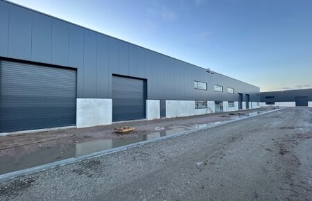 *** LAATSTE 2 *** nieuwbouw KMO-UNITS - oppervlakte 512m²