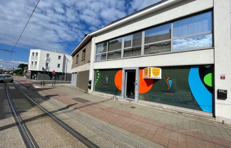 Smaakvol kantoor/praktijkruimte op commerciële ligging