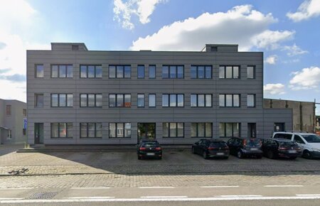 Opbrengsteigendom met 4 appartementen en kantoorruimte in de Haven van Gent