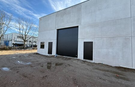 Nieuwbouw KMO-unit 407 m² op topligging in Evergem