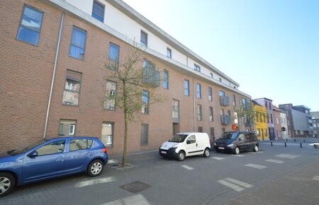 Instapklaar 2-slaapkamerappartement nabij Coupure en Groenevalleipark