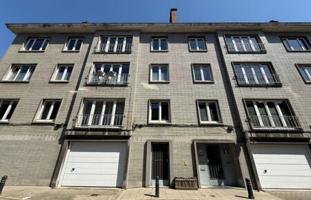 Lichtrijk 2-slaapkamerappartement tussen Dampoort en St-Jacobs
