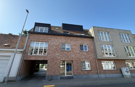 Prachtig appartement met terras en garage in het centrum van Lebbeke